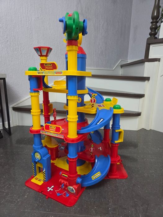 Продается паркинг Полесье