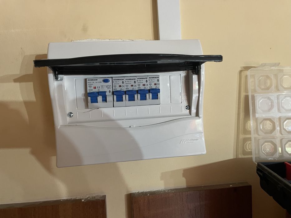 Electrician autorizat interventii 24/7