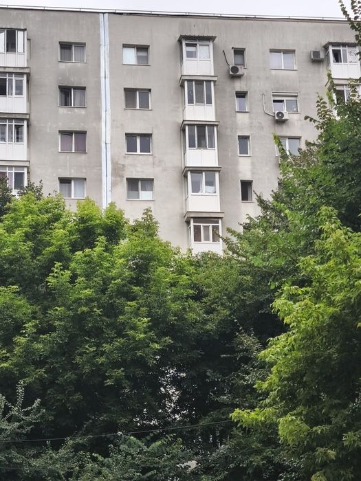 Vând apartament  2 camere Pantelimon