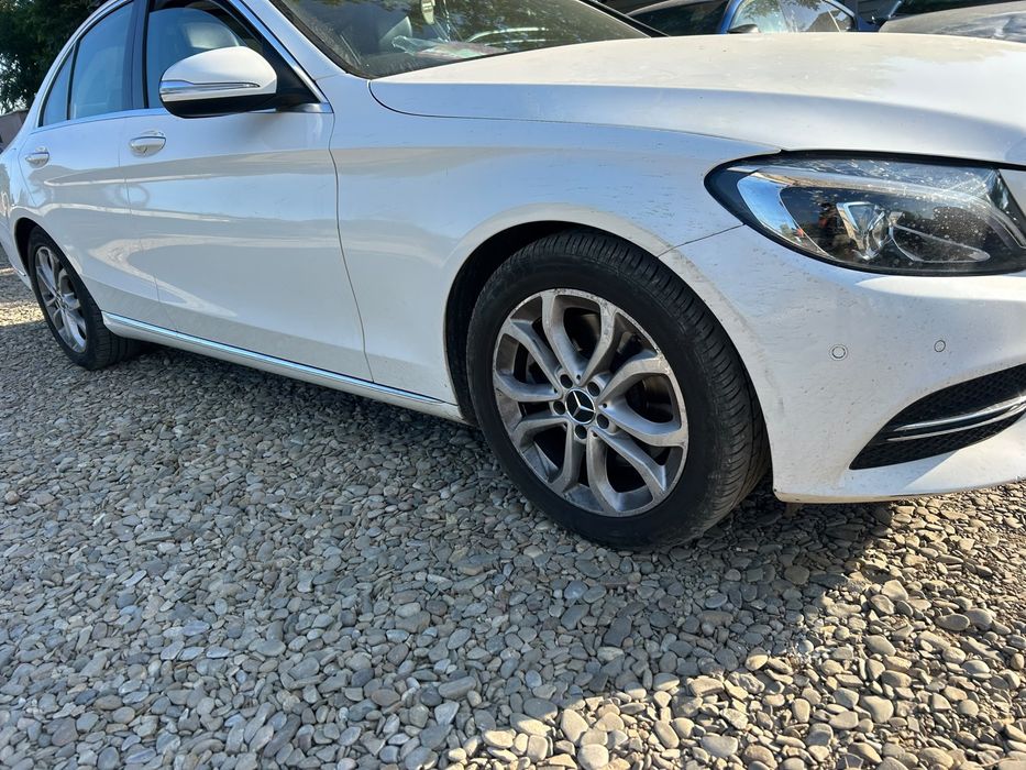 Ușă dreapta față Mercedes C class W205