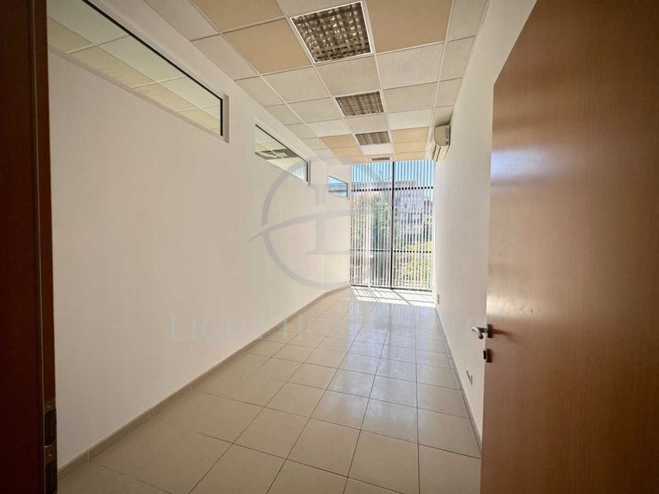 Продава се Офис в Пловдив, Център - 240 кв.м за 1428 €/кв.м - Снимка #7