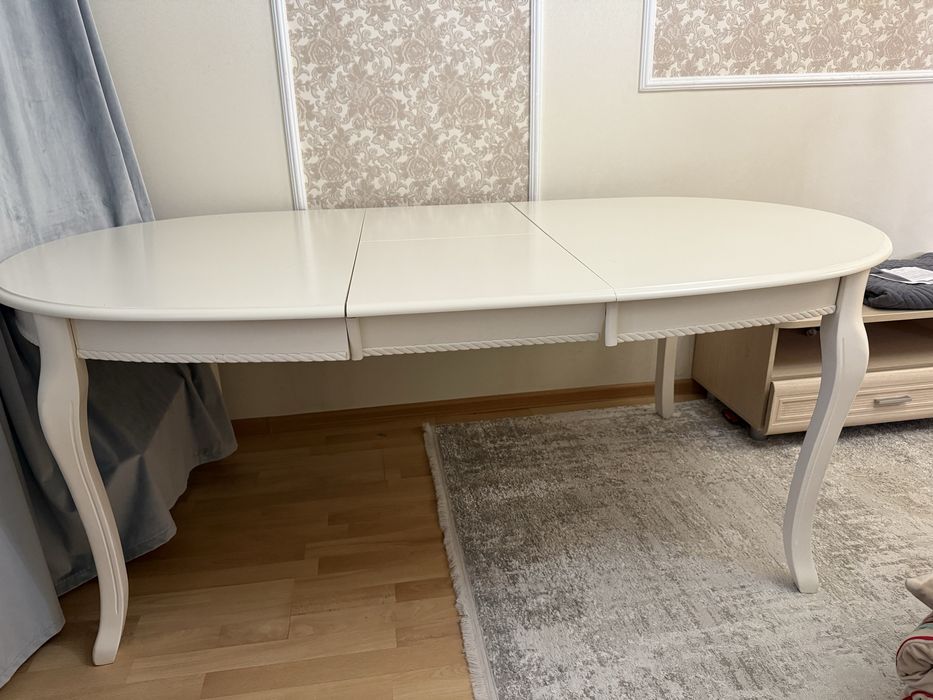 Стол и 6 стульев в комплекте