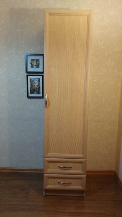 Шкафы с полочками