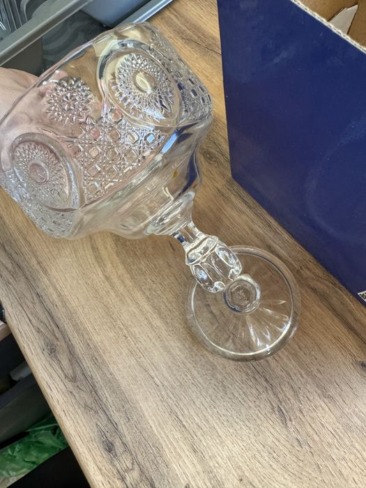 Разные хрустальные посуды