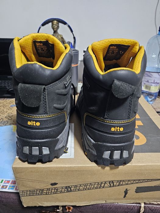 Bocanci de lucru marca SITE