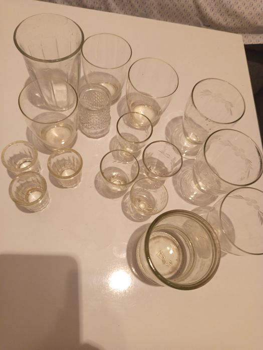 Комплекти чаши.Различни модели.