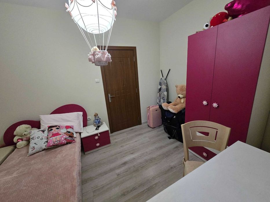 Тристаен апартамент