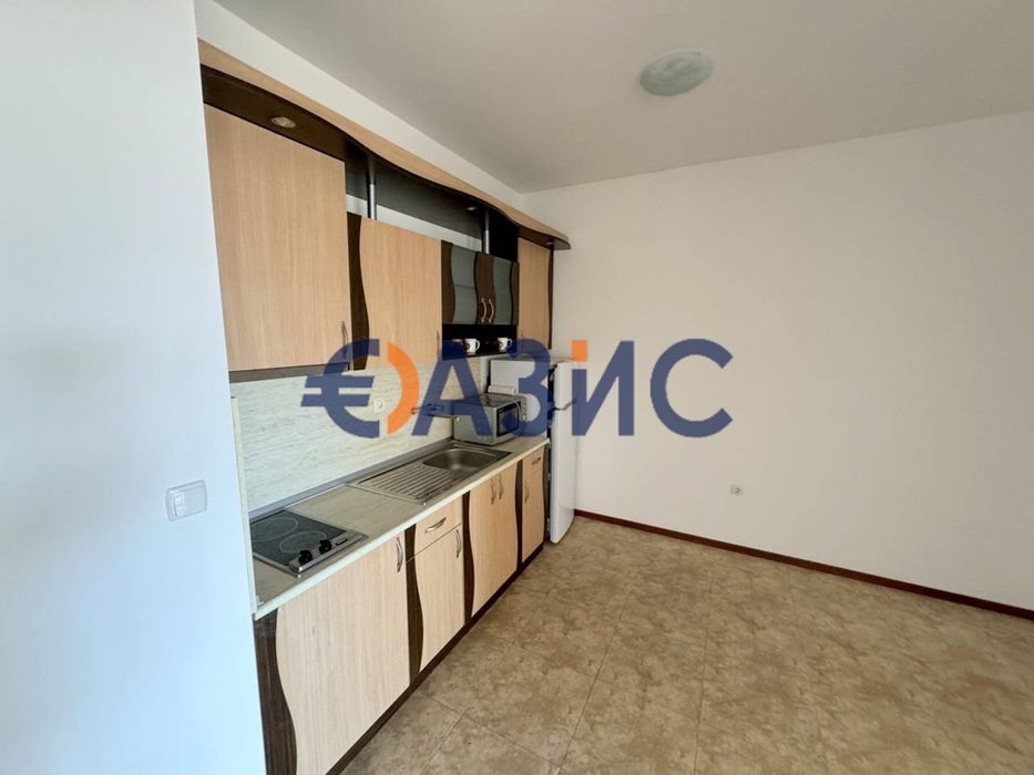 Продава се Двустаен апартамент в Свети Влас - 110 кв.м за 519 €/кв.м - Снимка #1