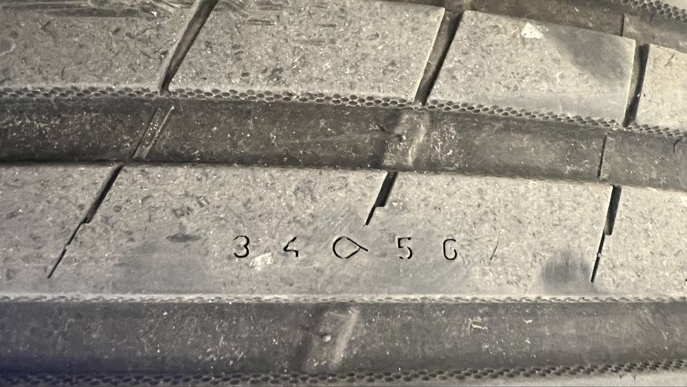 Летни гуми Нокиан (Nokian) 245/45/18 дот 4523