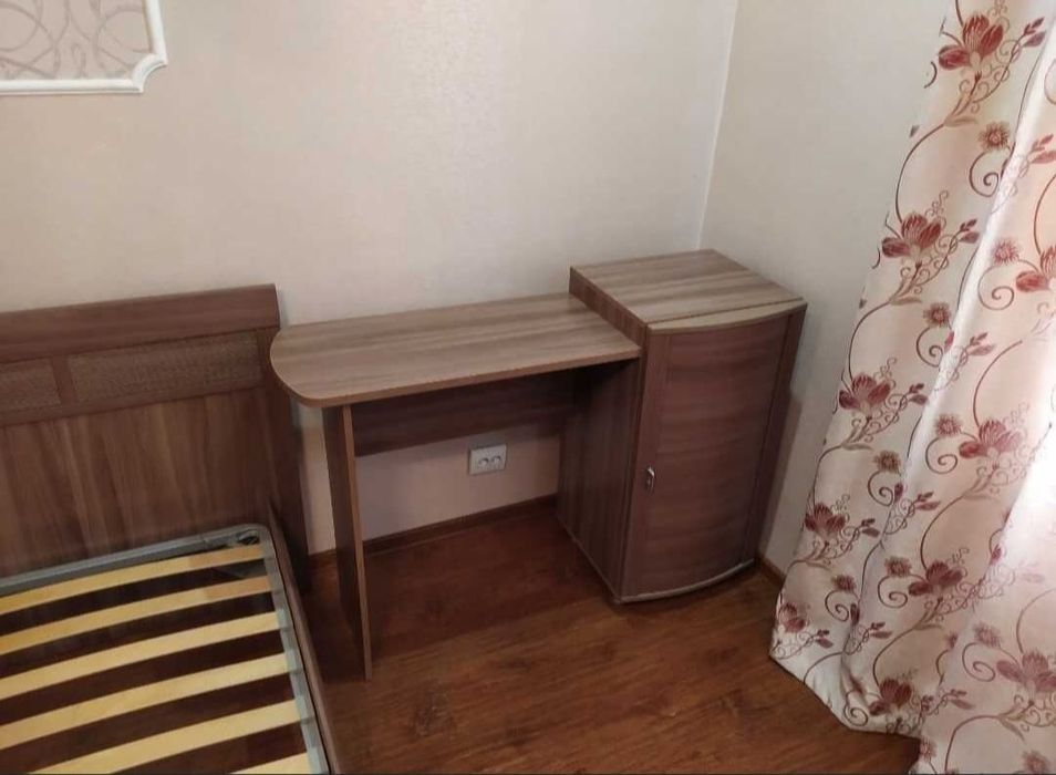 Спальный гарнитур б/у