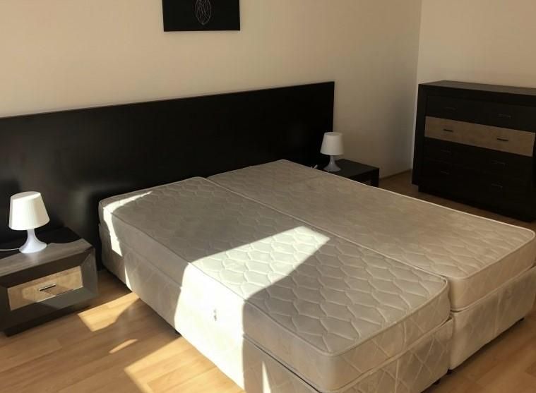 Дава се под наем Тристаен апартамент в София, Банишора - 120 кв.м за 668.1 € - Снимка #1