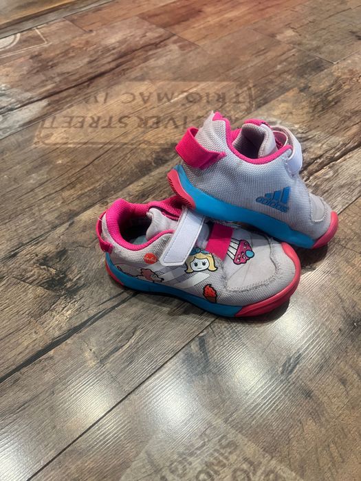 Обувки за момиченце