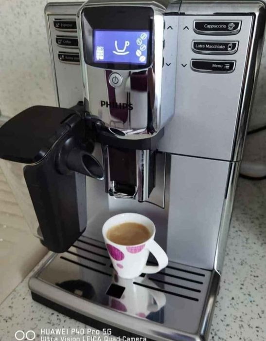 Кафеавтомaт PHILIPS EP5333/10 LatteGOO