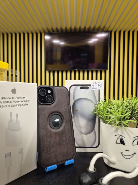 Iphone 15,256гб,89%