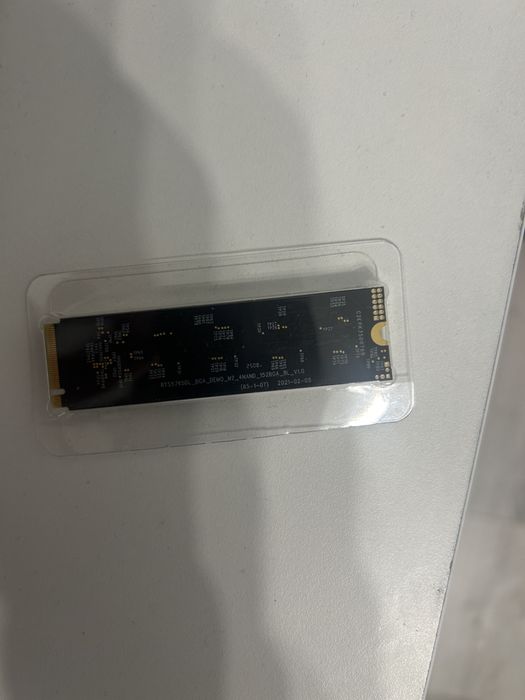 SSD PATRIOT новый 512гб