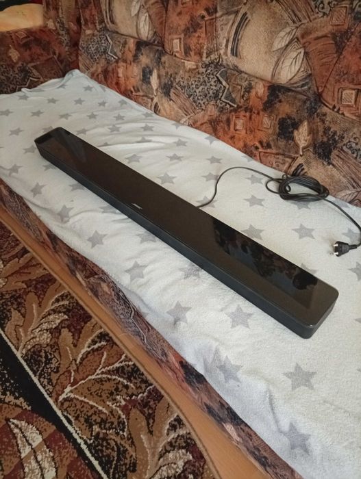 BOSE SOUNDBAR 700   fara telecomanda   vine insotit cu cablu de alimentare