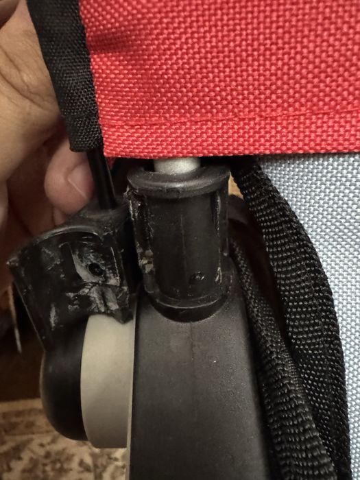 Rucsac Portbebe Drumeții Chicco Caddy - Până la 15 kg (cu parasolar)