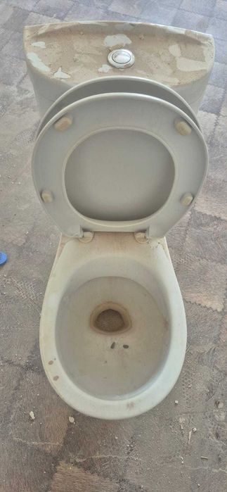 Продам унитаз б/у