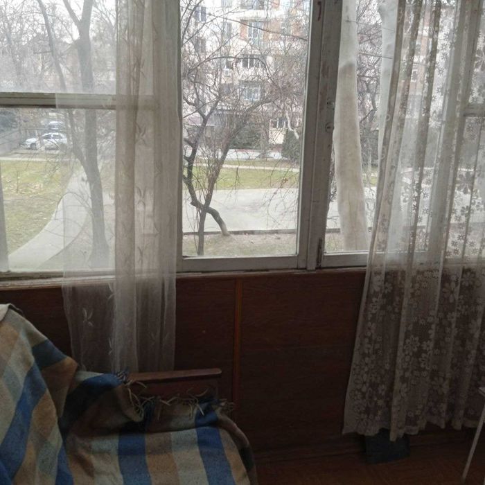 2-комн квартира, метро БИЙ, напротив министерства обороны Без Маклера!