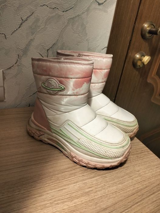 Продам зимние сапоги