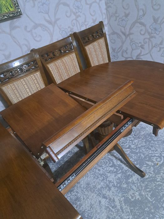 Продам стол со стульями