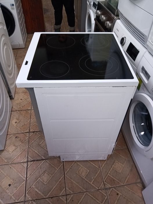 Свободно стояща печка с керамичен плот Voss Electrolux 2годиниГаранция