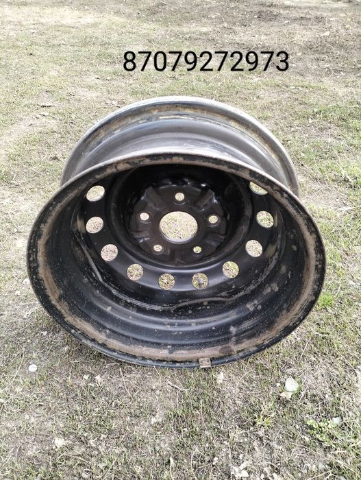 Продаються диски на мазду 626