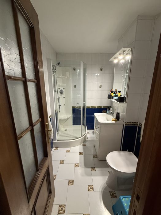 Vand apartament 3 camere, 2 băi, saună, etaj 2 – Str. Venus, Bacău