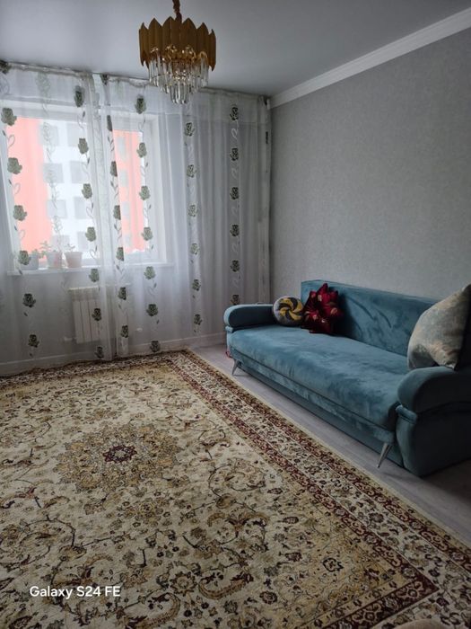 Продам квартиру 3 комн Батыс 2