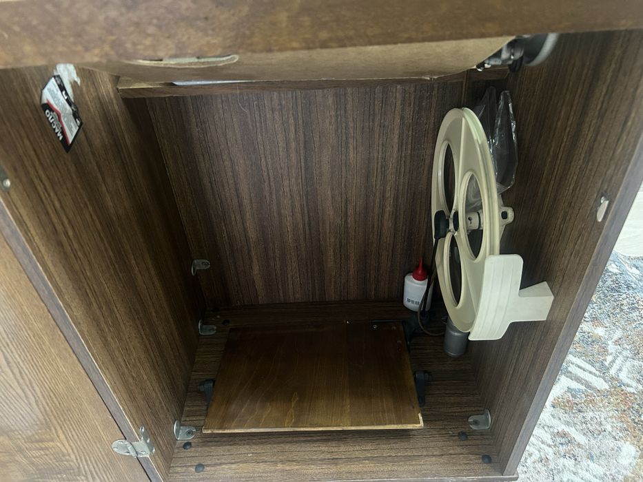 Швейная машина классика.