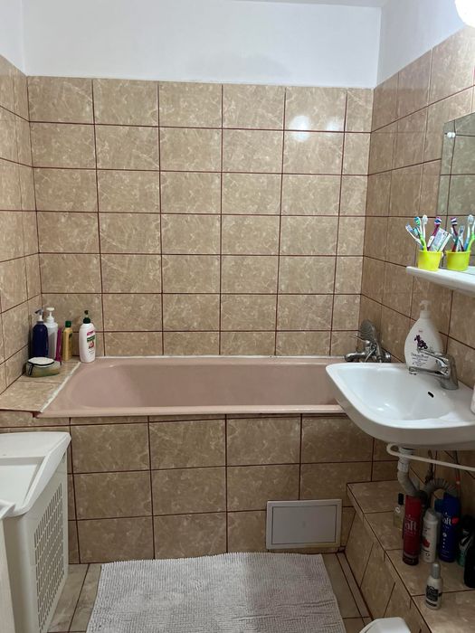 Dau in chirie apartament 3 camere – Velența