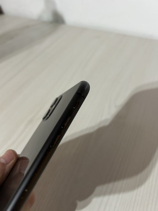 iPhone 11 - 64 gb