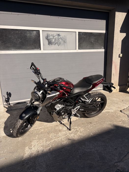 Honda CB125R 2020