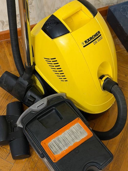 Продаётся пылесос Kärcher DS 5500 (аквафильтр)
