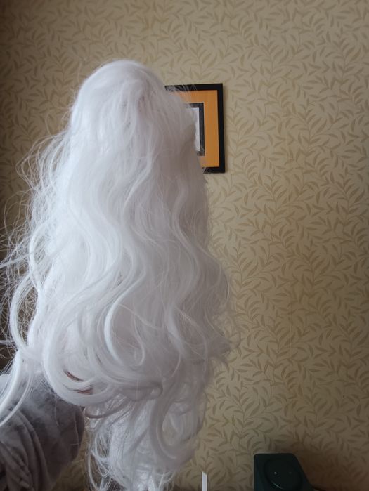 парик белый для косплея