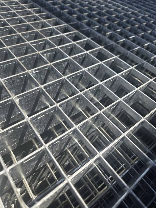 Vând grătare zincate galvanizate la ori ce dimensiuni si la preț bun