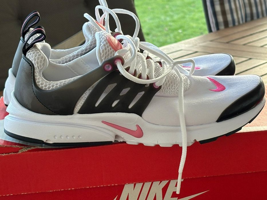 Pantofi, adidași NIKE mărimea 37,5