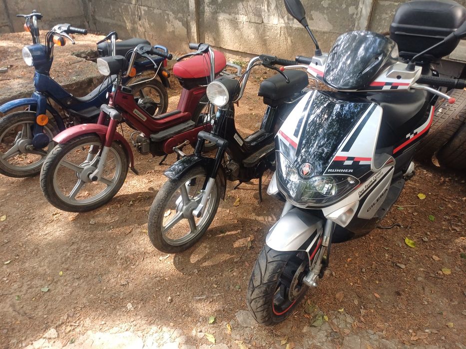 Vand scutere / mopede PIAGGIO  , 49 cc ,  recent aduse din