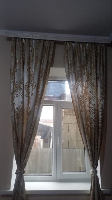 Продам шторы с гардиной