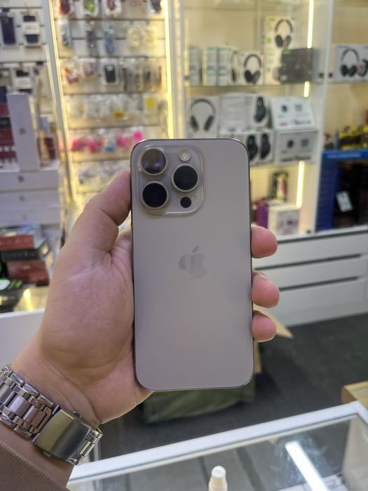 Продам IPhone 15 pro 128 gb