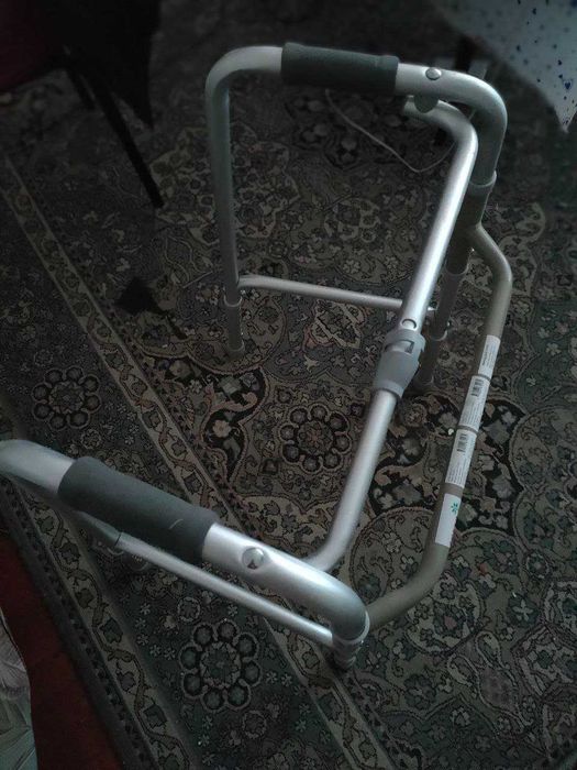 Ходунки шагающие универсал