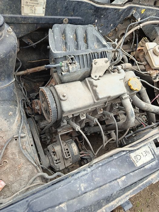 Продам ваз 2114 по запчастям