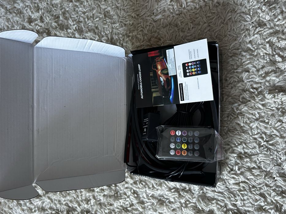 Kit 4 benzi lumina ambientala auto pentru exterior