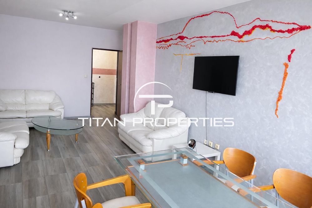 Дава се под наем Тристаен апартамент в Пловдив, Христо Смирненски - 90 кв.м за 558.45 € - Снимка #1