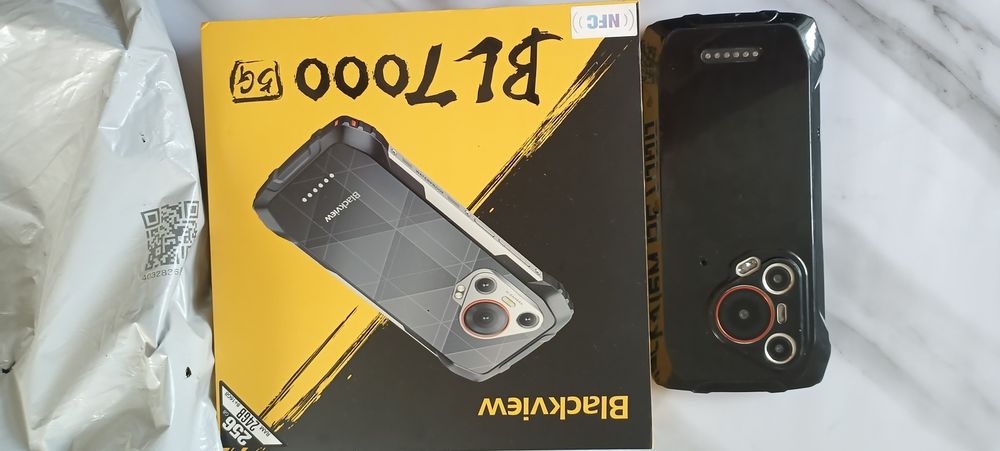 BLACKVIEW BL7000 новый