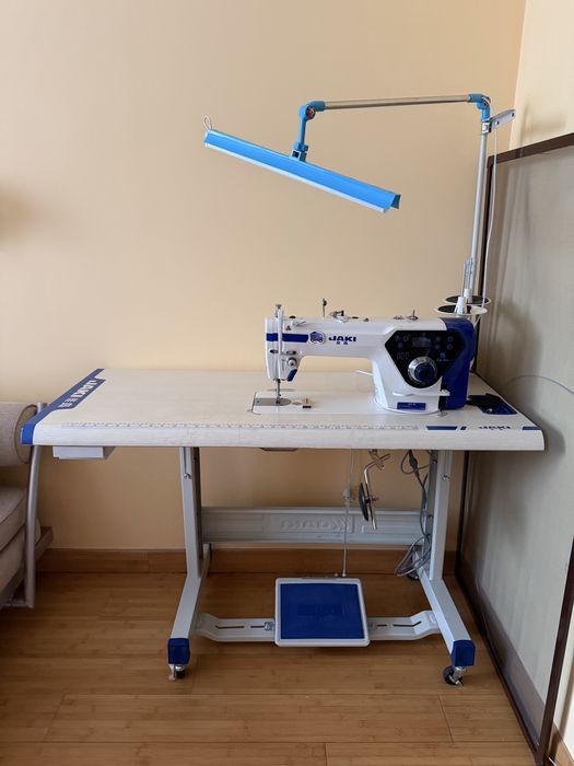 Jaki швейная машинка