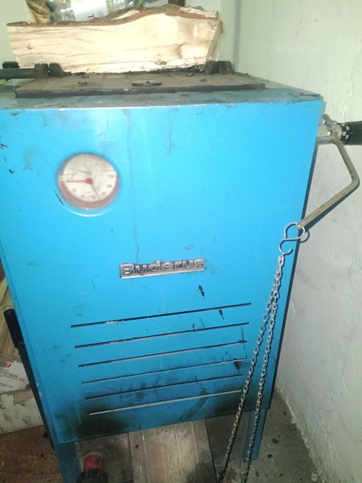 Продам котел длительного горения будерус