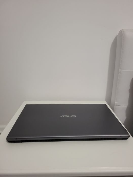 Laptop ASUS VivoBook la cutie 15.6", Full HD, 8GB, 512GB SSD, AMD Radeon


Laptop ASUS VivoBook 15 X512DK cu procesor AMD Ryzen 5 3500U pana la