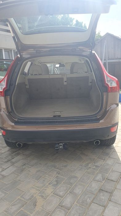 VOLVO XC60 2011 — imagine 2
