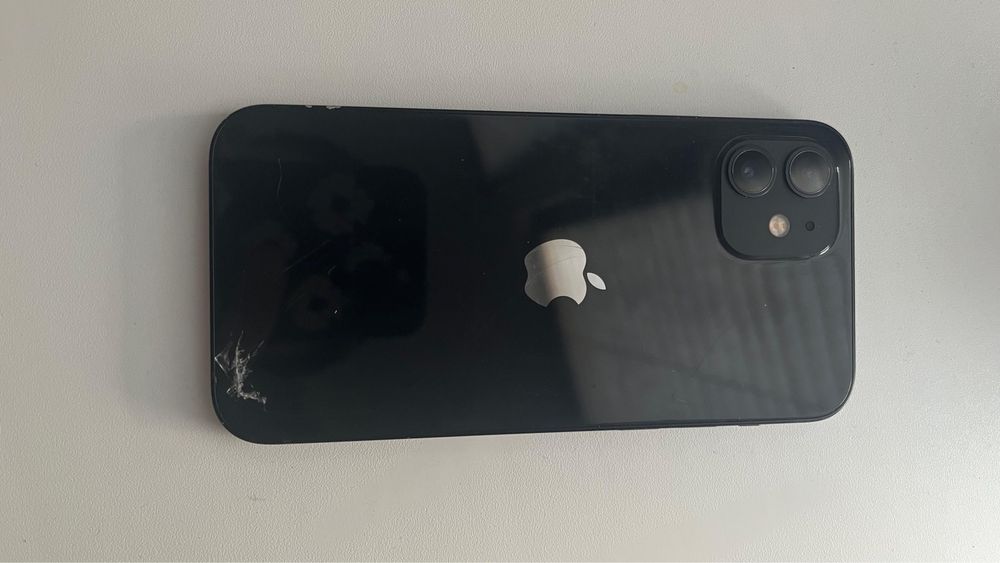 iphone 12 б/у продам